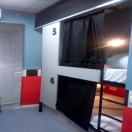 Open Hostel مدريد المظهر الخارجي الصورة
