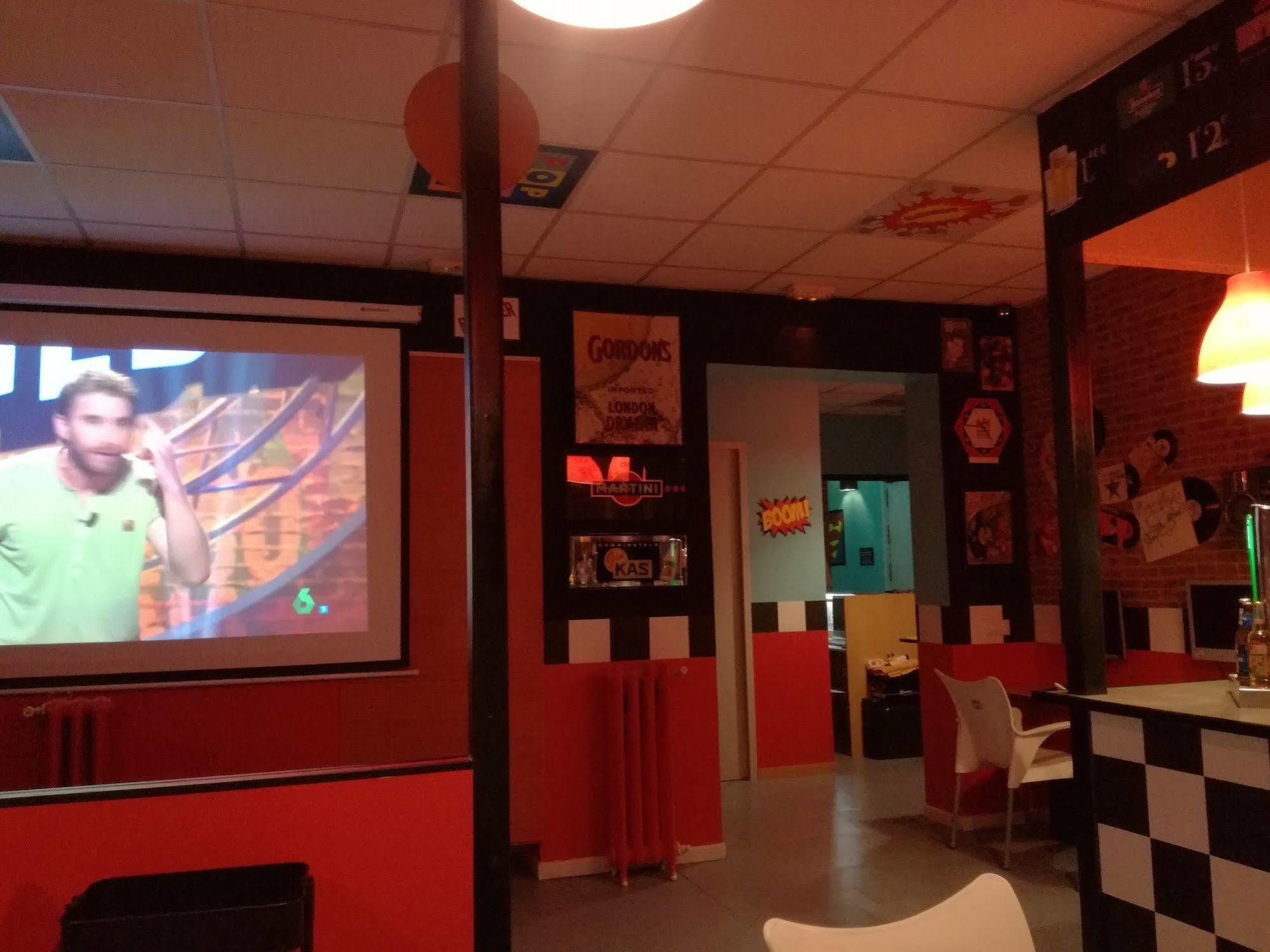 Open Hostel مدريد المظهر الخارجي الصورة
